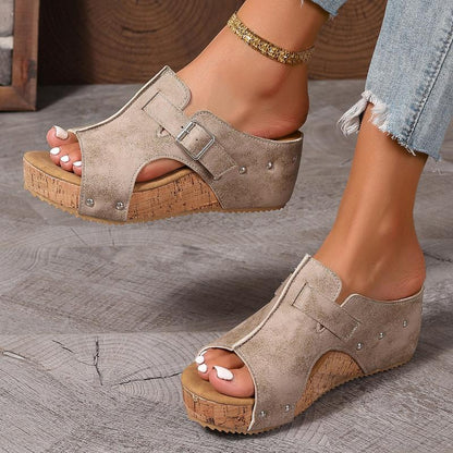 Amara - Orthopedisch geïnspireerde sleehak sandalen