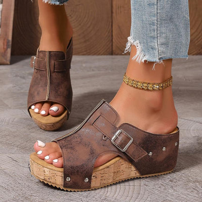 Amara - Orthopedisch geïnspireerde sleehak sandalen